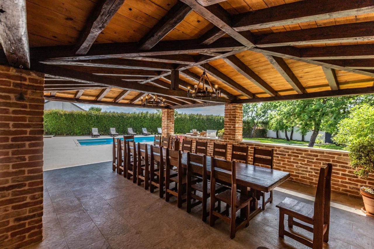 Mp Luxury With Swimming Pool Zadar