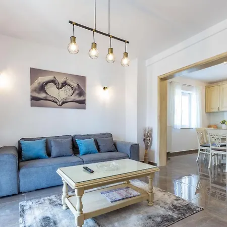 Mp Luxury Holiday Home With Swimming Pool Zára Kültér fotó