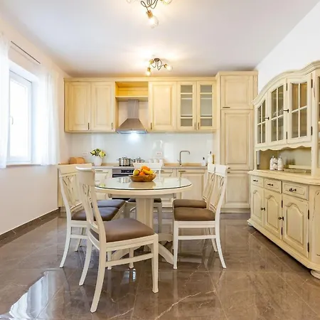 Mp Luxury Holiday Home With Swimming Pool Zára Kültér fotó