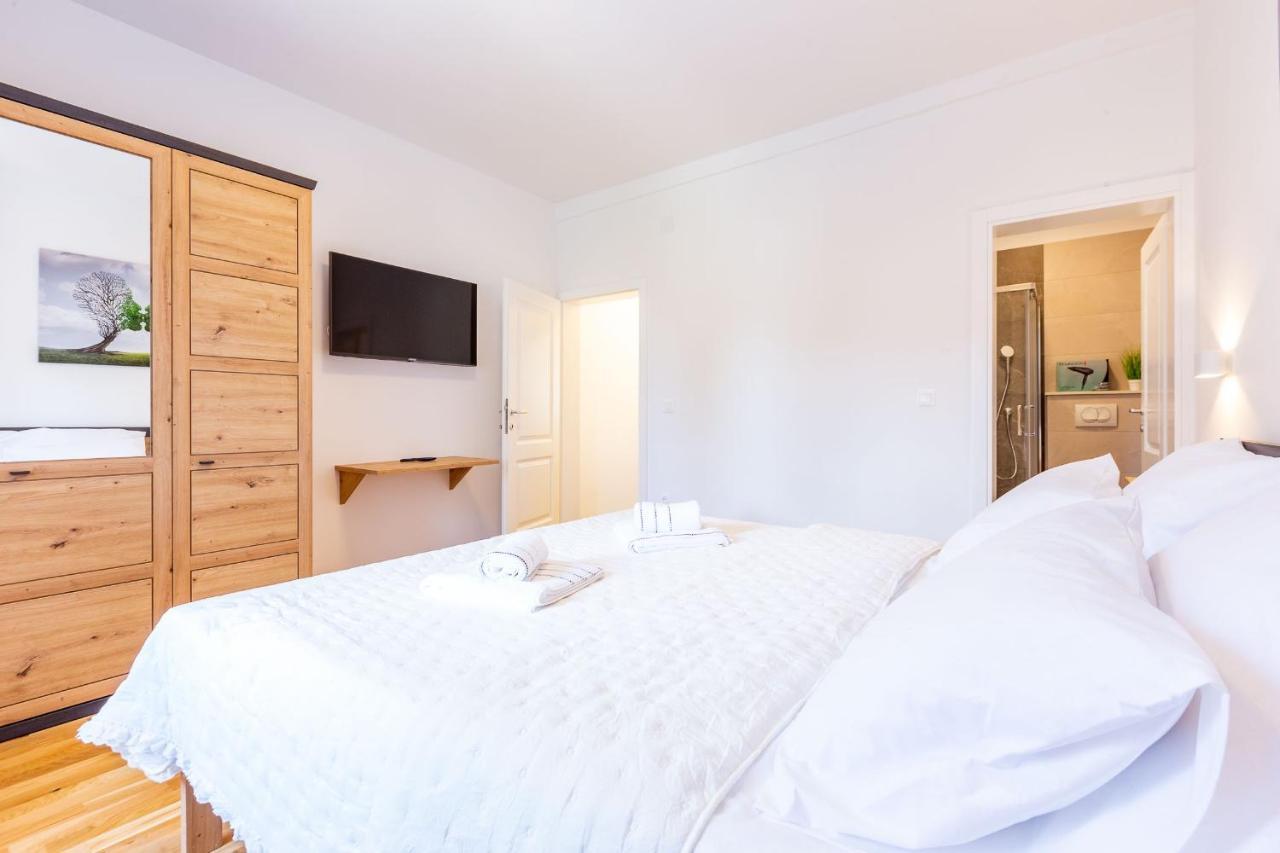 Mp Luxury With Swimming Pool Semesterbostad *