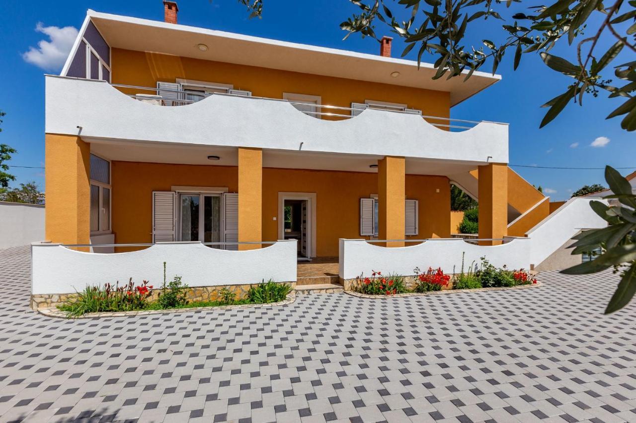 Mp Luxury With Swimming Pool Semesterbostad Zadar