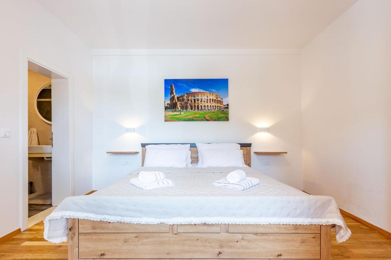 Semesterbostad Mp Luxury With Swimming Pool *